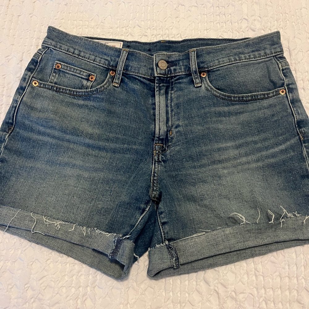 GAP Girlfriend midrise Denim Shorts
